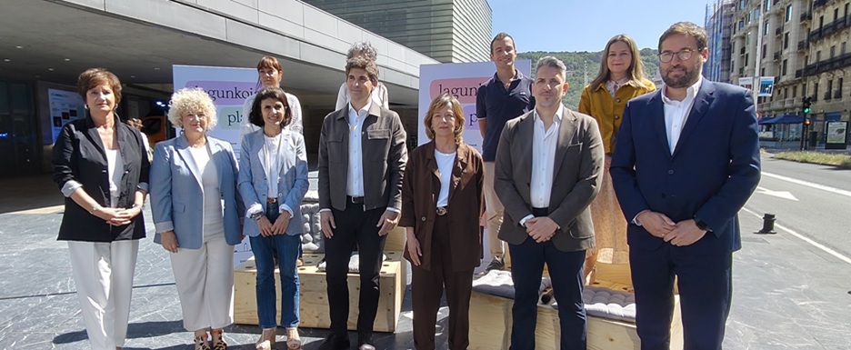 Asistentes a la presentación del Congreso.